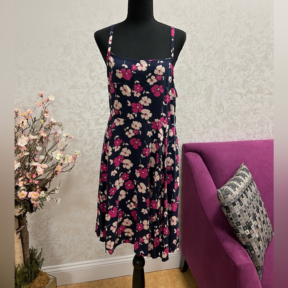 GAP CAMI FIT & FLARE DRESS NAVY FLORAL - Picture 3 of 7